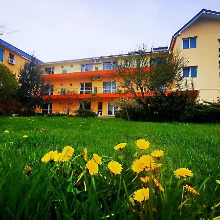 Vila Oranj Hotel Costinesti Ngoại thất bức ảnh